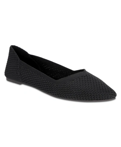 Mia Corrine Womens Slip On Comfort Insole Flat Shoes In Black