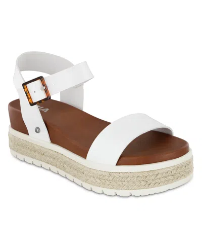 Mia Women's Kiera Flatform Sandals In White