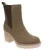 Mia Women Novie Boots In Taupe In Gray