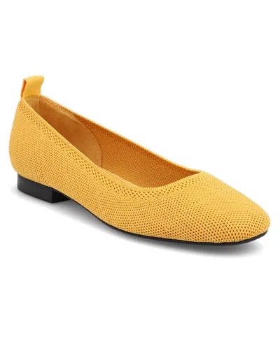 Mia Women's Rasia Ballet Knit Round Toe Flats In Mustard