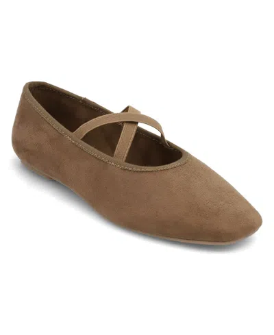 Mia Women's Tori Crisscross Strap Ballet Flats In Stone