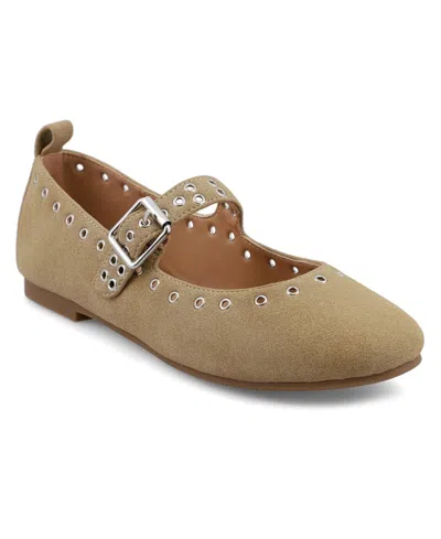 Mia Women's Ulani Grommeted Round Toe Sandals