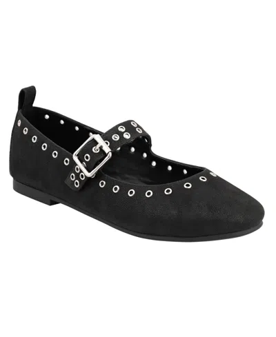 Mia Women's Ulani Grommeted Round Toe Sandals In Black