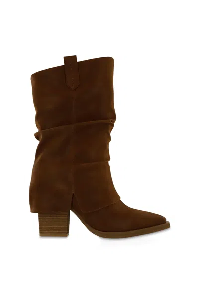 Mia Women's West Boots In Cognac In Green