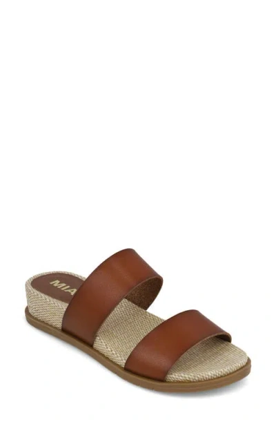 Mia Yelena Sandal In Brown