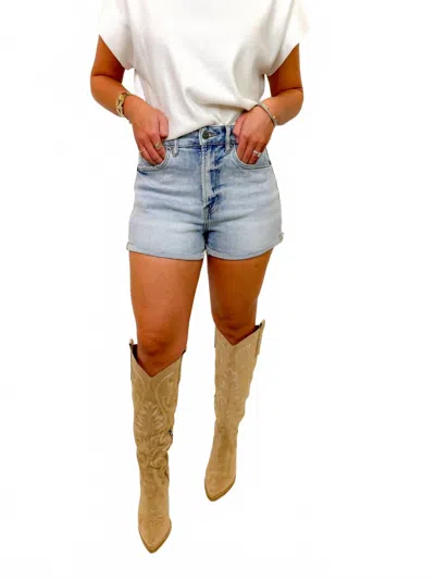 Mica Weekend Denim Shorts In Light Wash In Blue