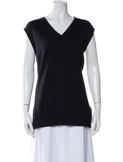 Pre-owned Micaela Greg V-neck Sleeveless Top In Black
