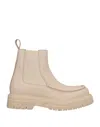 Mich E Simon Ankle Boots In White