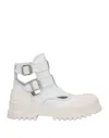 Mich E Simon Ankle Boots In White