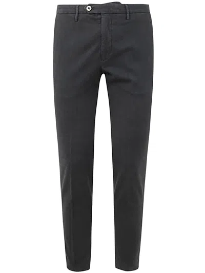 Michael Coal Mc-brad Plus 2505 Capri Trousers Clothing In Black
