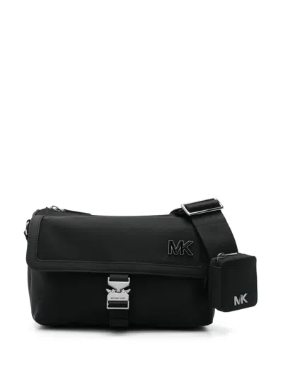 Michael Kors Aviator Flap Messenger W Pouch In Black