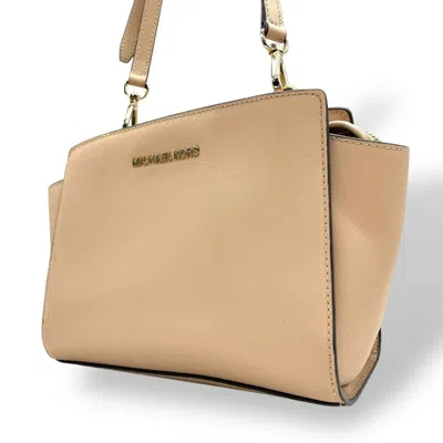 Pre-owned Michael Kors Beige Leather Shoulder Bag () In Sand