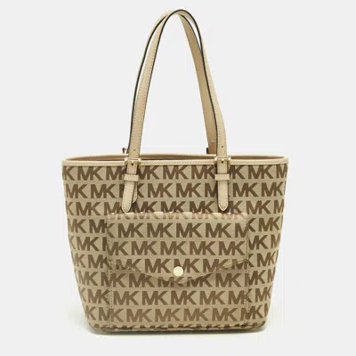 Pre-owned Michael Kors Beige Signature Canvas And Leather Jet Set Pocket Tote In Sand