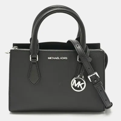 Pre-owned Michael Kors Black Faux Leather Small Shiela Center Zip Satchel