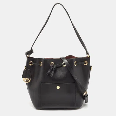 Pre-owned Michael Kors Black Leather Greenwich Bucket Bag