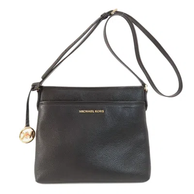Pre-owned Michael Kors Black Leather Shoulder Bag ()