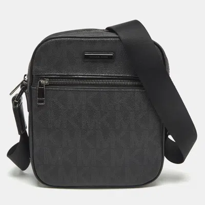 Pre-owned Michael Kors Black Signature Coated Canvas Jet Set Logo Flight Crossbody Bag