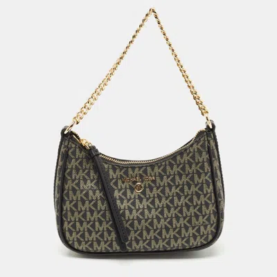 Pre-owned Michael Kors Black/gold Signature Coated Canvas And Leather Jet Set Charm Pochette Bag