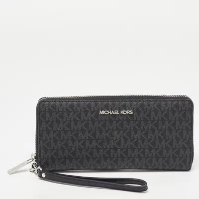 Pre-owned Michael Kors Black/grey Signature Coated Canvas Zip Around Wallet