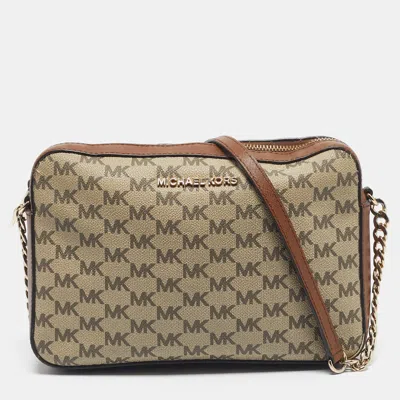 Pre-owned Michael Kors Brown/beige Signature Coated Canvas And Leather Jet Set Camera Crossbody Bag