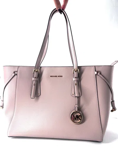 Pre-owned Michael Kors Cabas Leather Leather Bag () In White