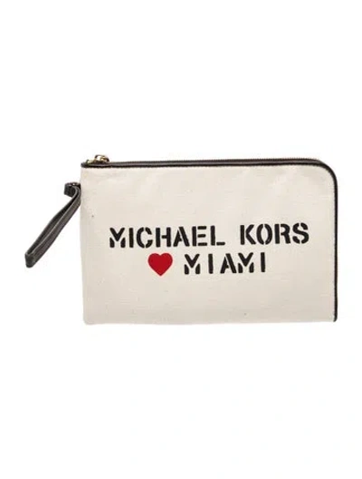 Pre-owned Michael Kors Canvas Clutch In Neutrals