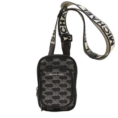 Pre-owned Michael Kors Canvas Shoulder Bag () In Black