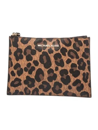 Pre-owned Michael Kors Clutch In Brown