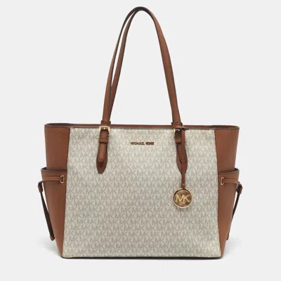 Pre-owned Michael Kors Gilly Large White/brown Signature Coated Canvas Tote