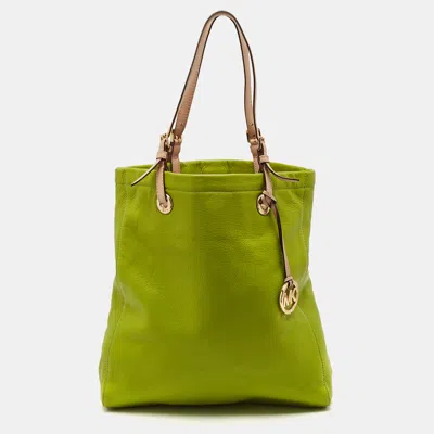 Pre-owned Michael Kors Jet Set North South Light Green/beige Leather Tote