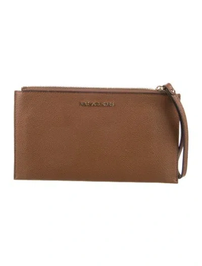 Pre-owned Michael Kors Leather Clutch In Brown