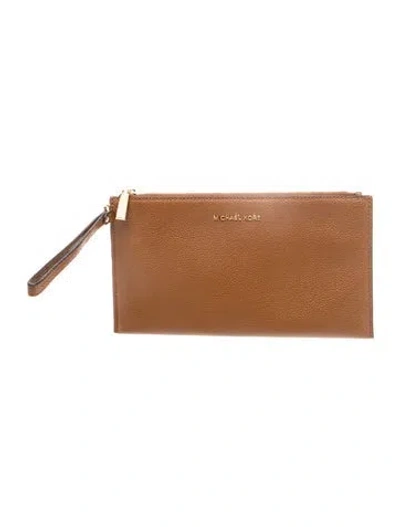 Pre-owned Michael Kors Leather Clutch In Brown