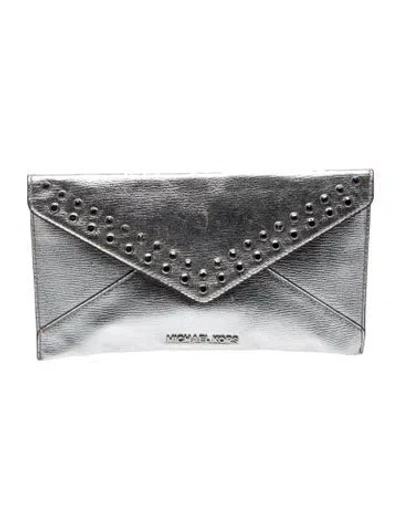 Pre-owned Michael Kors Leather Clutch In Silver