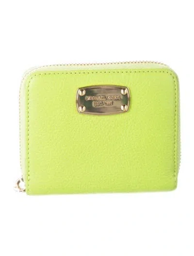 Pre-owned Michael Kors Leather Compact Wallet In Green