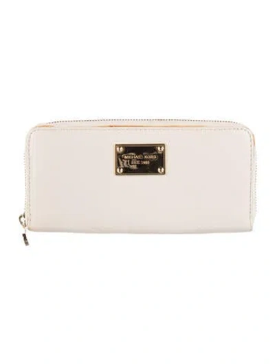 Pre-owned Michael Kors Leather Continental Wallet In White