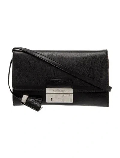 Pre-owned Michael Kors Leather Crossbody Bag In Black