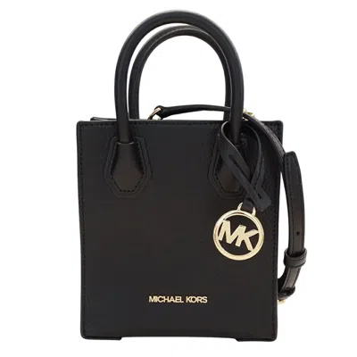 Pre-owned Michael Kors Leather Handbag Shoulder Bag () In Black