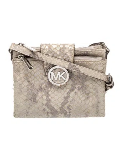 Pre-owned Michael Kors Leather Messenger Bag In Green