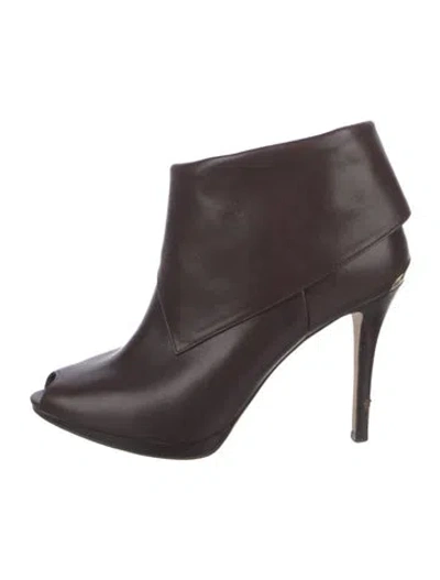 Pre-owned Michael Kors Leather Mules In Brown