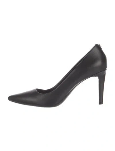Pre-owned Michael Kors Leather Pumps In Black