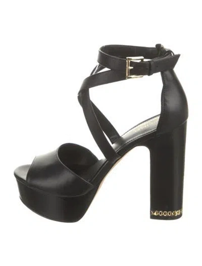 Pre-owned Michael Kors Leather Pumps In Black