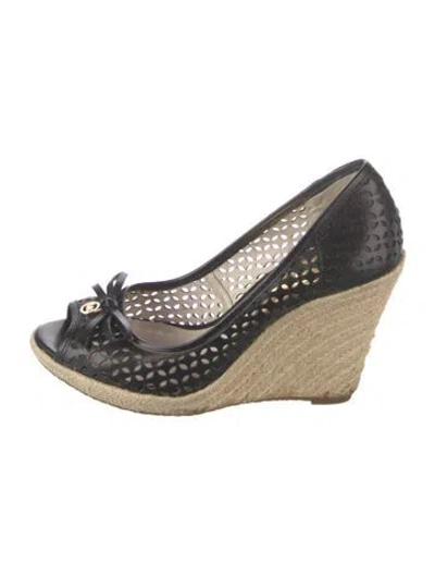 Pre-owned Michael Kors Leather Pumps In Black/neutrals