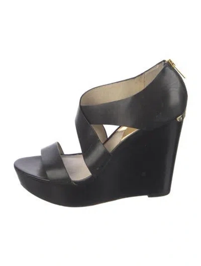 Pre-owned Michael Kors Leather Sandals In Black