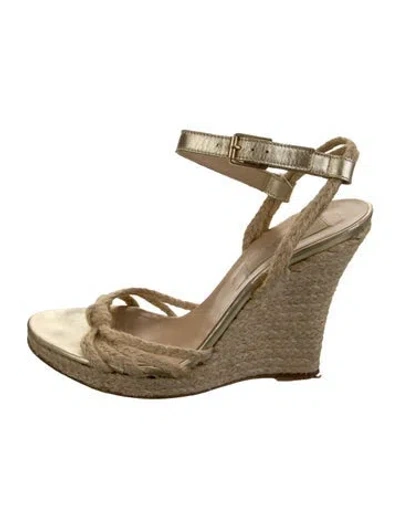 Pre-owned Michael Kors Leather Sandals In Gold