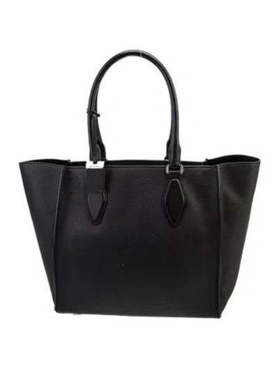 Pre-owned Michael Kors Leather Shoulder Bag In Black