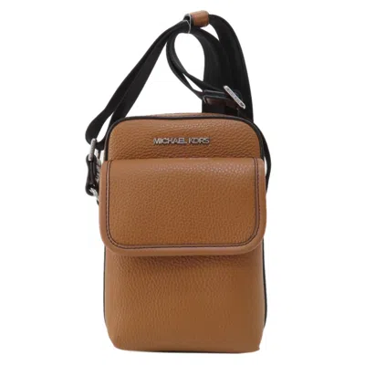 Pre-owned Michael Kors Leather Shoulder Bag () In Brown