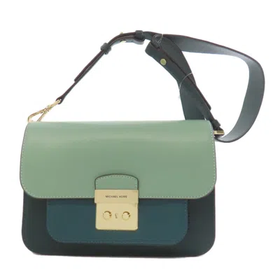 Pre-owned Michael Kors Leather Shoulder Bag () In Green