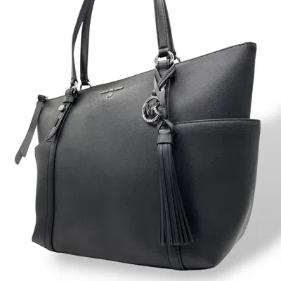 Pre-owned Michael Kors Leather Tote Bag () In Black