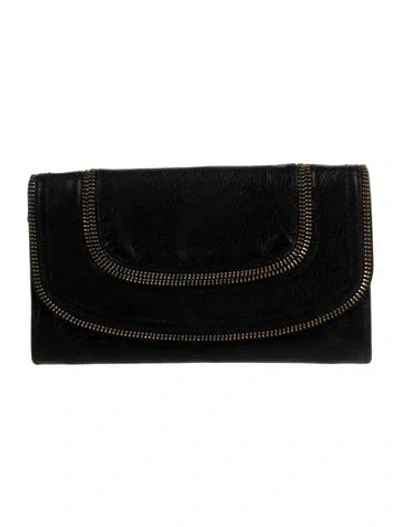 Pre-owned Michael Kors Leather Wallet In Black