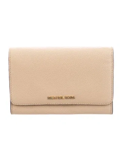 Pre-owned Michael Kors Leather Wallet In Neutrals